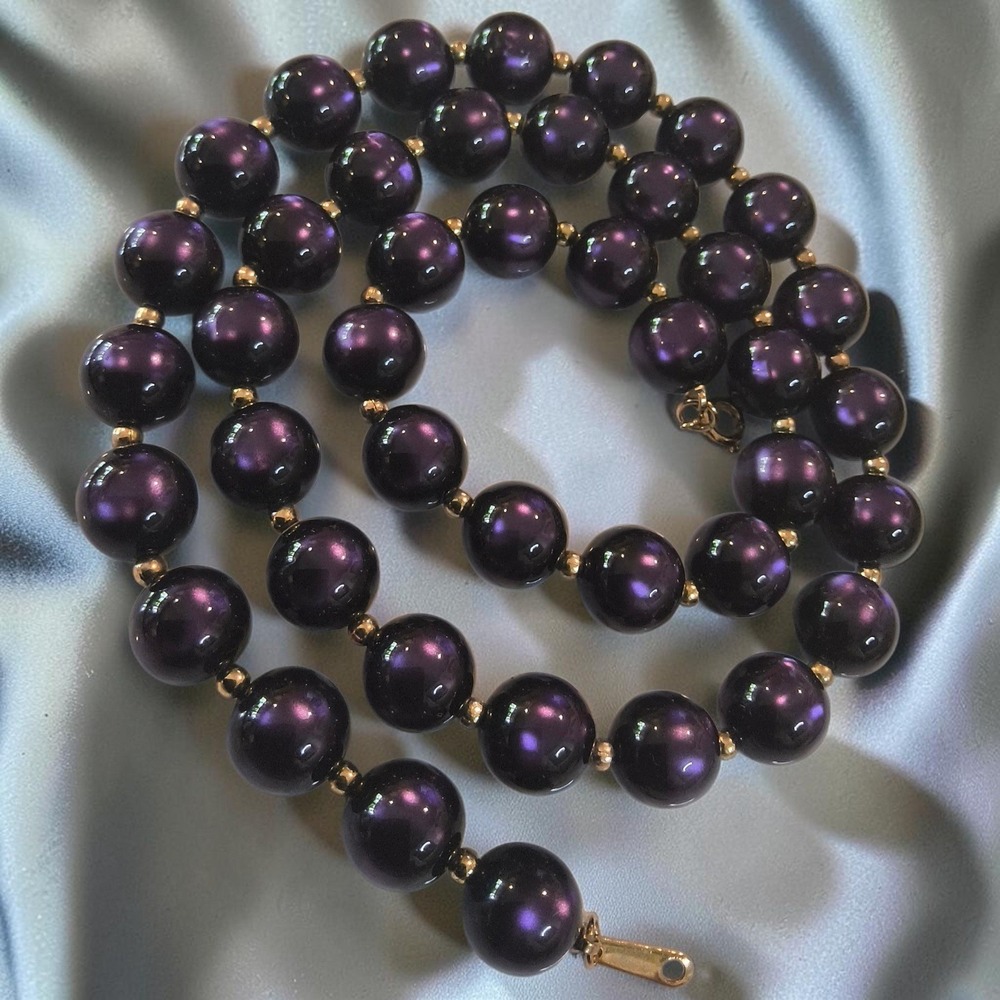 Vintage Purple Plum Cat's Eye Glass Bead Necklace Gold Tone 25" Mystical MCM